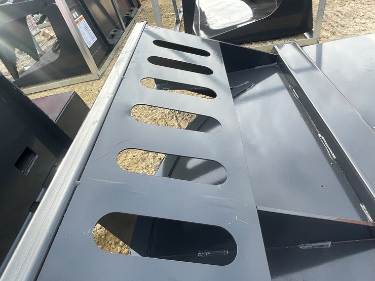 #3248-•-wolverine-72"-skid-steer-brush-cutter-image-12