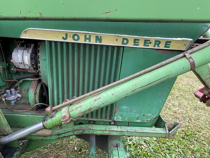 john-deere-4010-image-18
