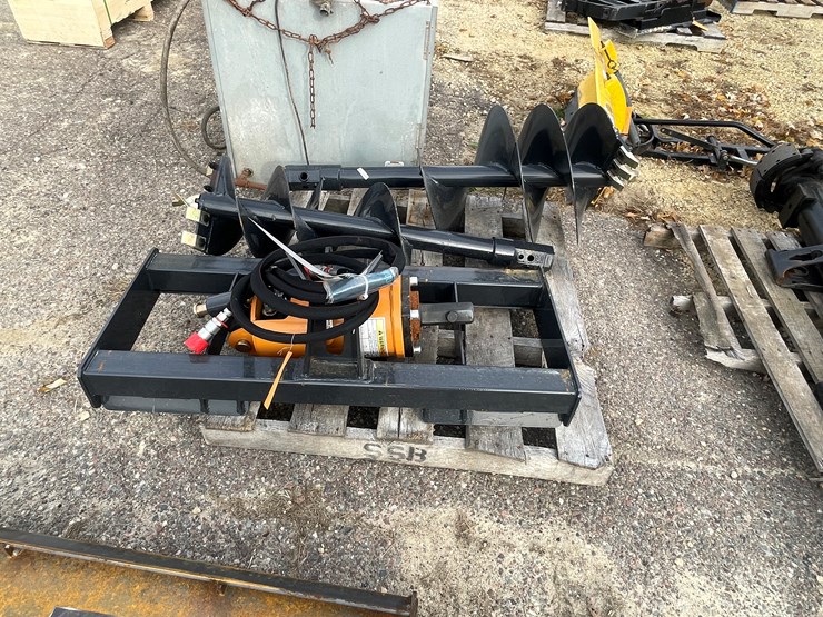 #3303-•-wolverine-skid-steer-auger-and-drive-bit-image-3