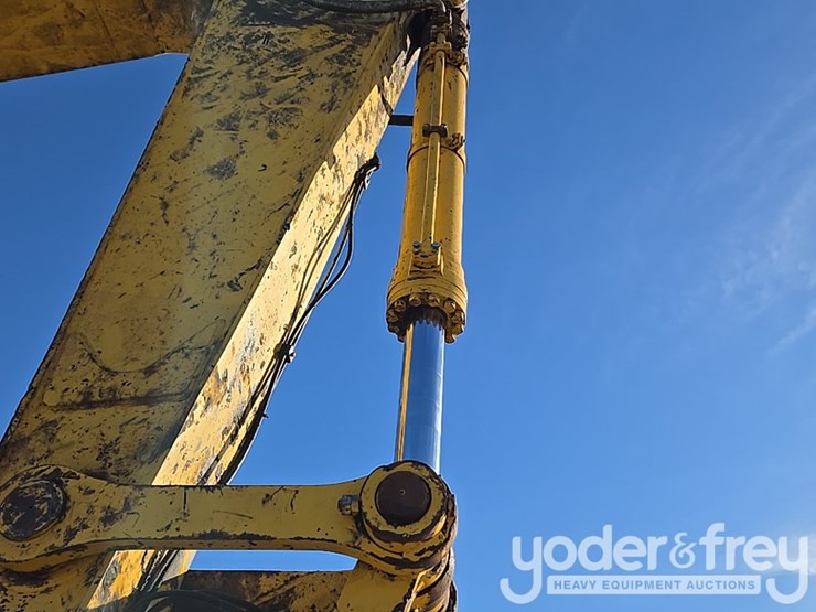 2022-komatsu-pc490-lc-11-image-50