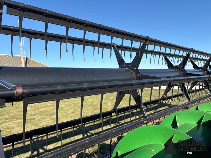 2014-john-deere-630f-image-17