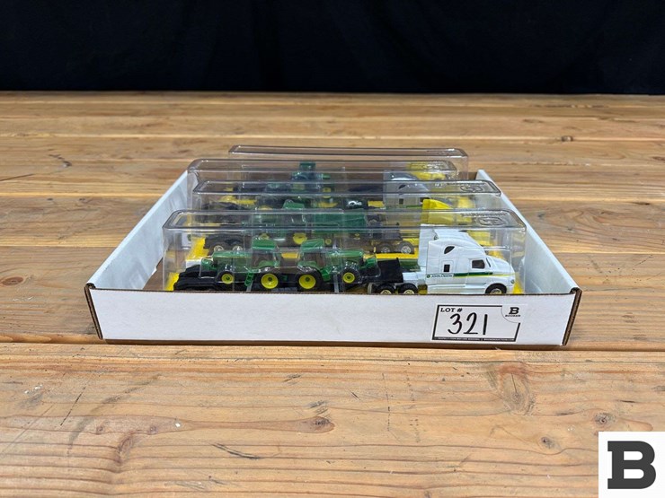 tomy-replica-john-deere-semi-hauler-sets-w/-tractors-image-2