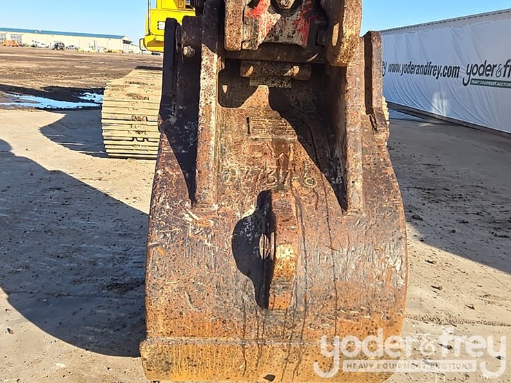 2022-komatsu-pc490-lc-11-image-13