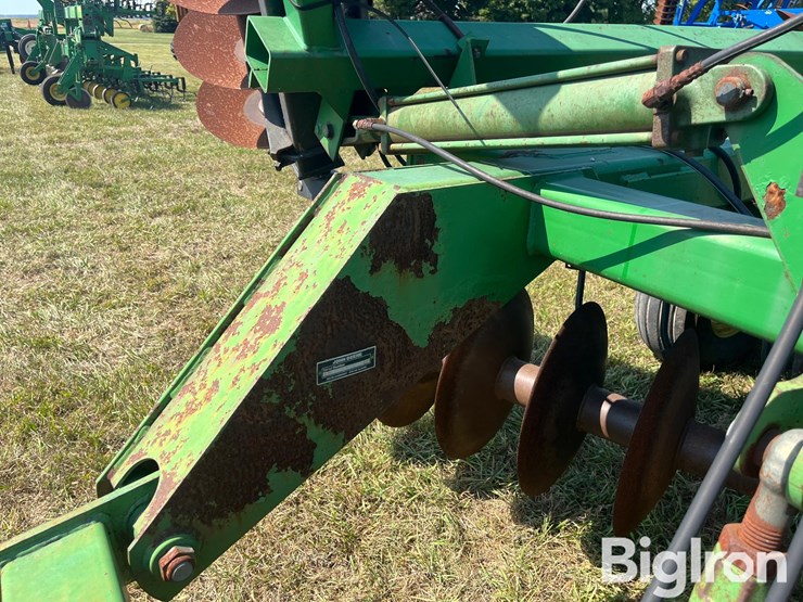 john-deere-630-image-15