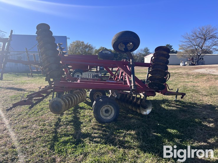 international-490-image-4