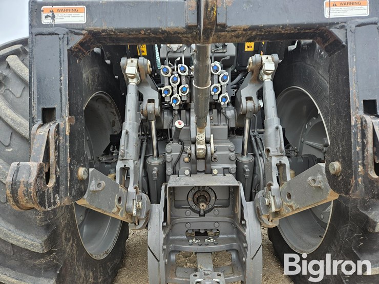 2010-agco-dt205b-image-12