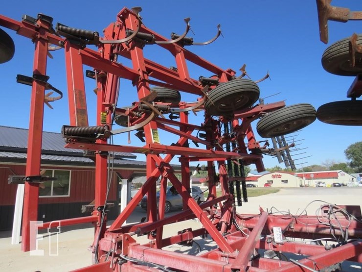 case-ih-4300-image-12