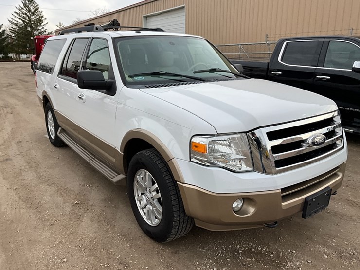 2014-ford-expedition-xlt-image-5