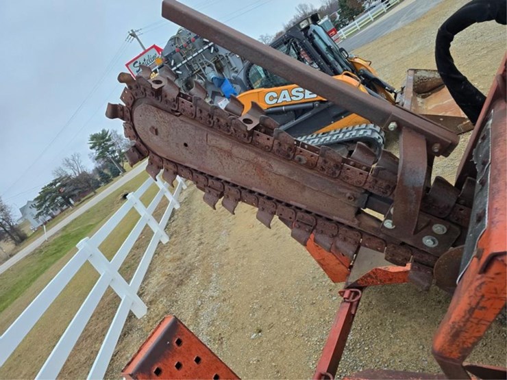 ditch-witch-3700-image-14