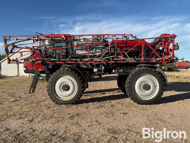 2010-case-ih-patriot-4420-image-8