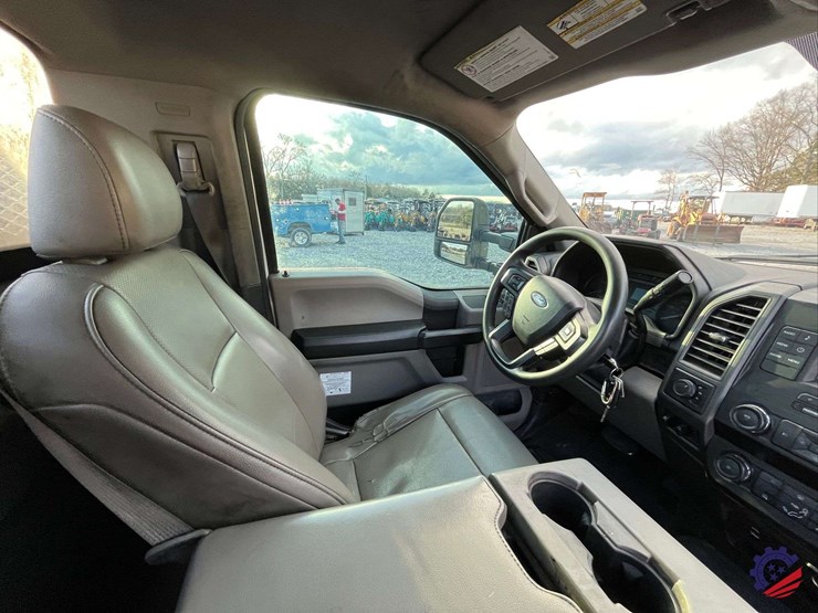 2019-ford-f350-xl-image-49