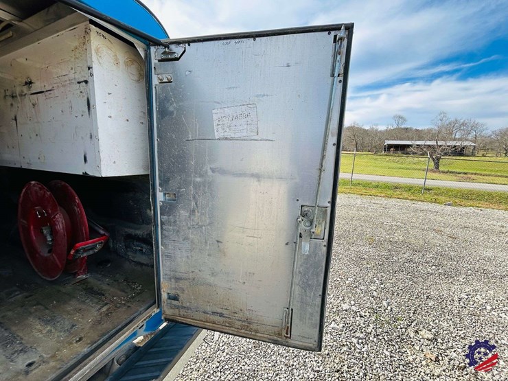 2013-ford-f150-xl-image-38