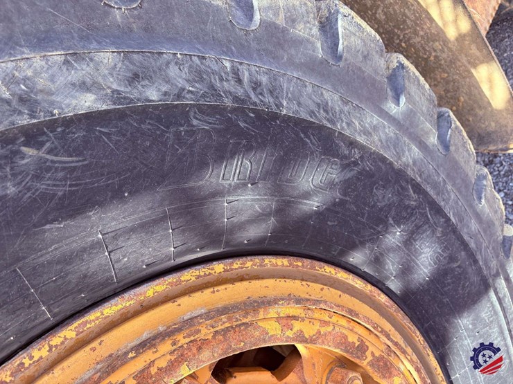 1990-caterpillar-769c-image-11