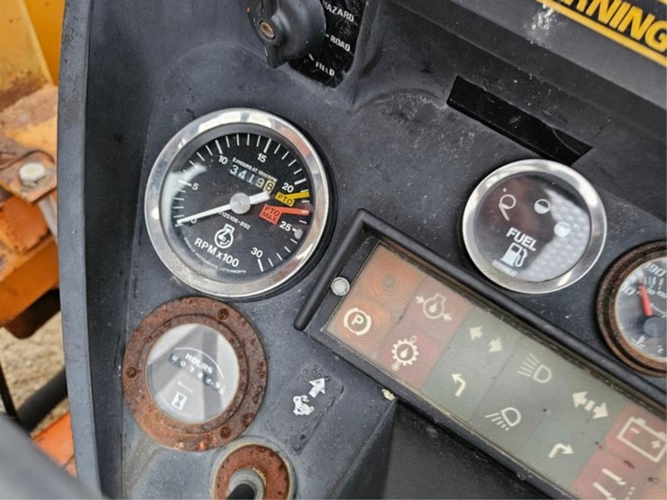 case-ih-885-image-18