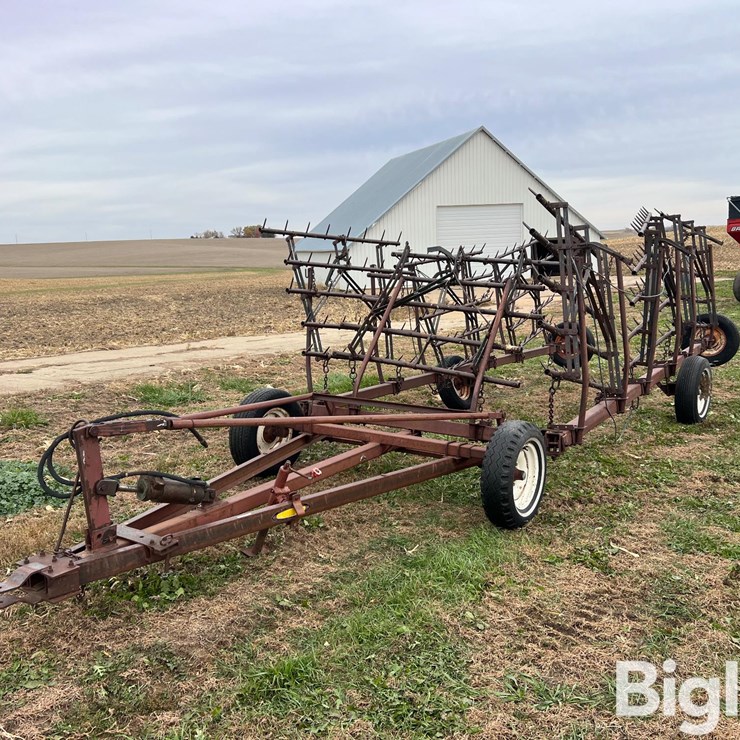 Lindsay 7 Section Spike Tooth Harrow