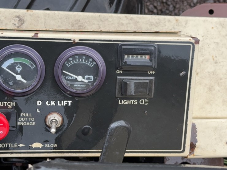 #3098-•-grasshopper-zero-turn-lawn-mower-image-12