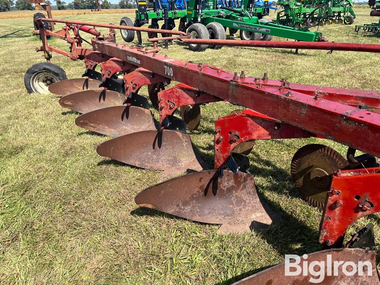 case-ih-700-image-19