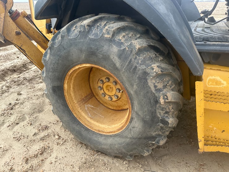 deere-310sg-image-10