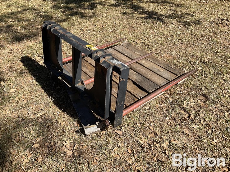 hla-te50bo500-bale-spear-skid-steer-attachment-image-5