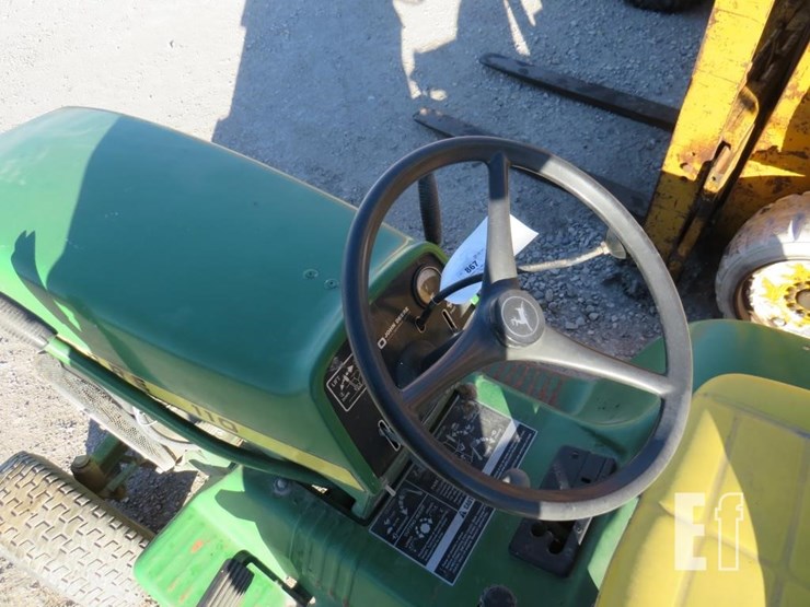 john-deere-110-image-3