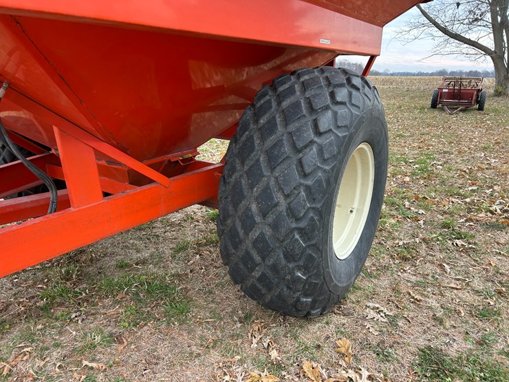 #96-•-kilbros-590-grain-cart-image-12