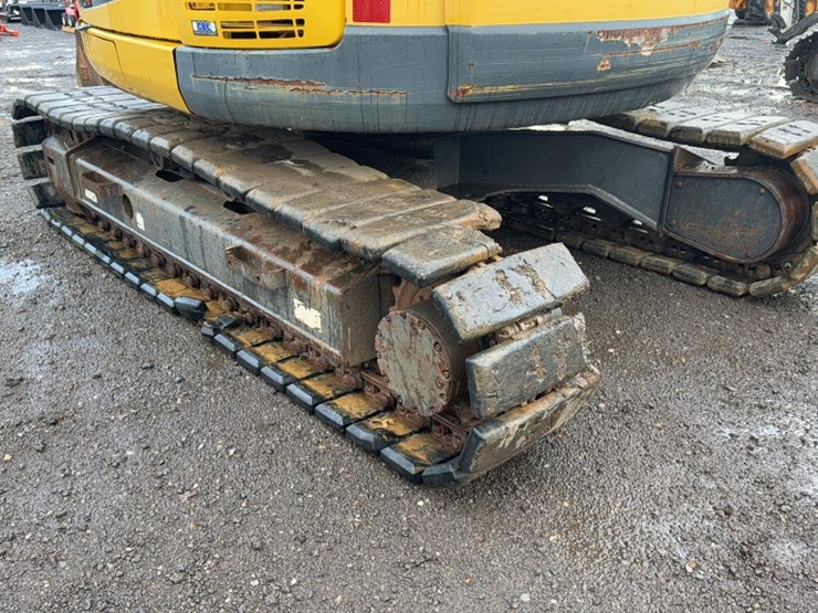 komatsu-pc138us-lc-image-13