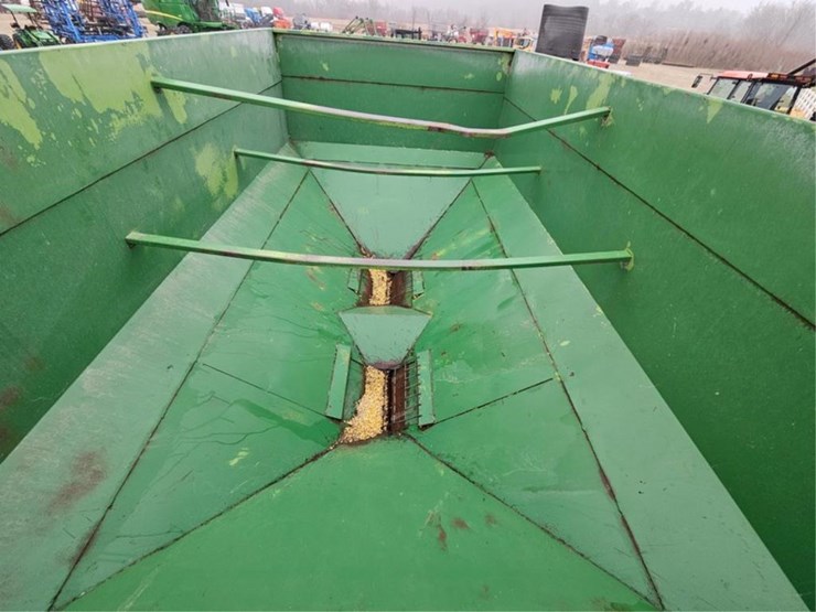 john-deere-400-image-21