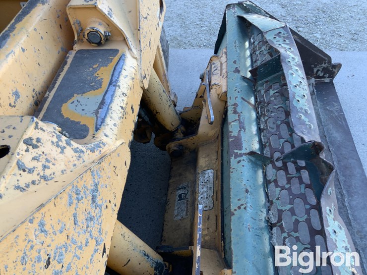 2001-mustang-2050-image-17