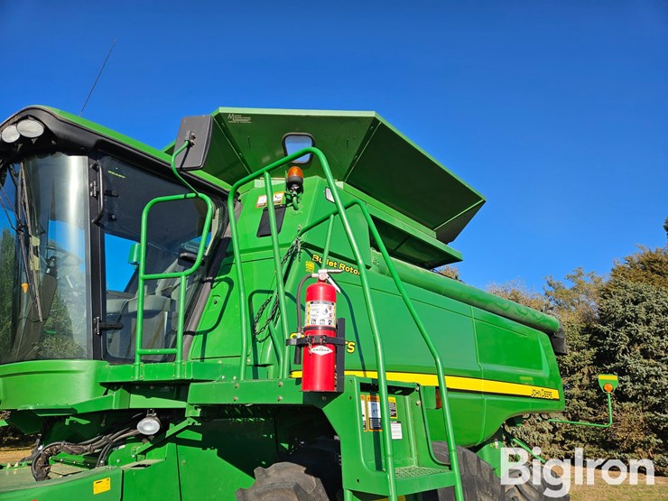 2010-john-deere-9570-sts-image-13