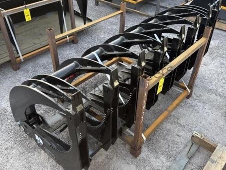 2025-giyi-72in-log-grapple-for-skid-steer-image-1