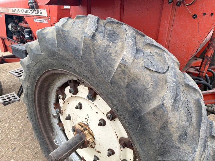 allis-chalmers-190-landhandler-tractor-image-15