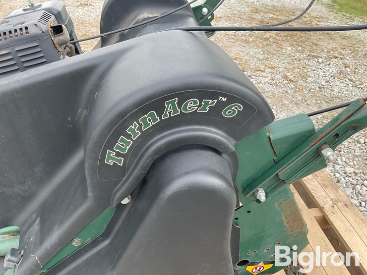 turfco-turnaer-6-walk-behind-aerator-image-9