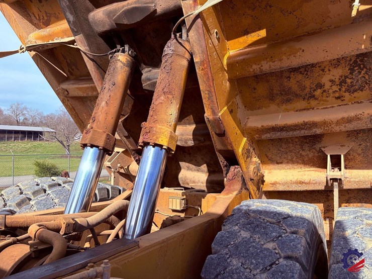 1990-caterpillar-769c-image-98