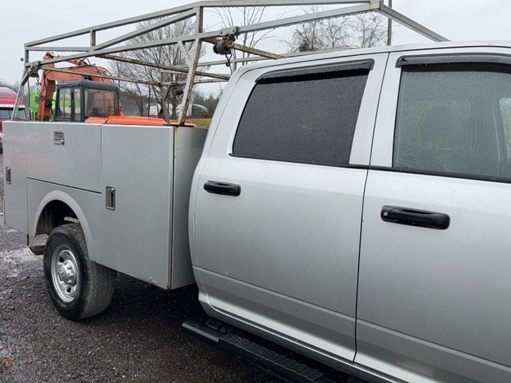 2016-dodge-2500-image-7