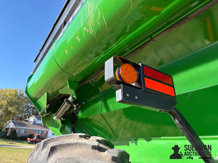 2011-brent-678-image-19