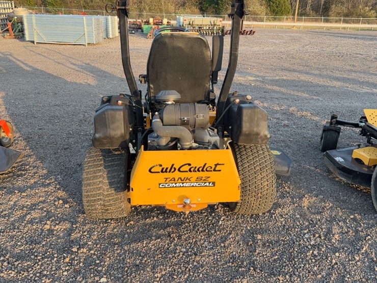 #3095-•-2015-cub-cadet-tank-sz-zero-turn-lawn-mower-image-9