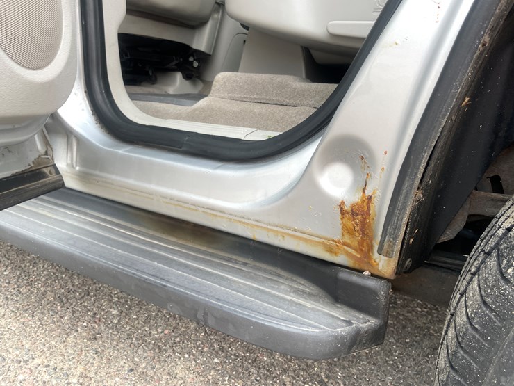 2010-gmc-yukon-image-35