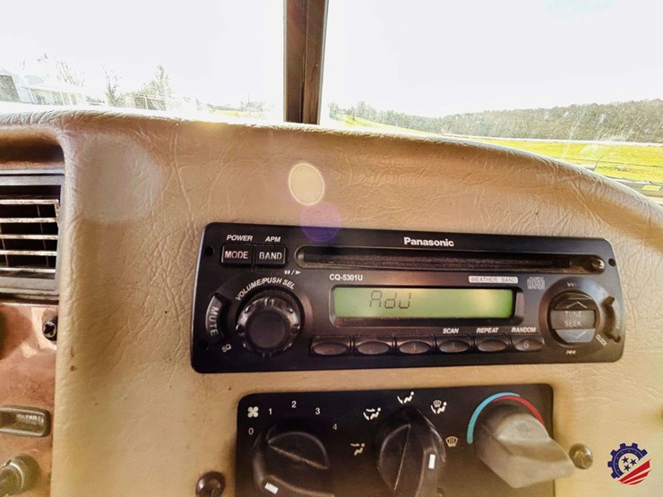 2007-peterbilt-340-image-170