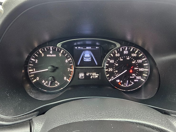 2013-nissan-pathfinder-image-40