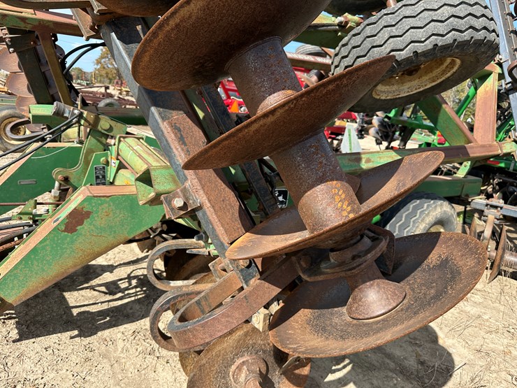 john-deere-635-image-31