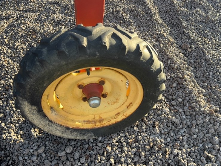 new-holland-252-image-5