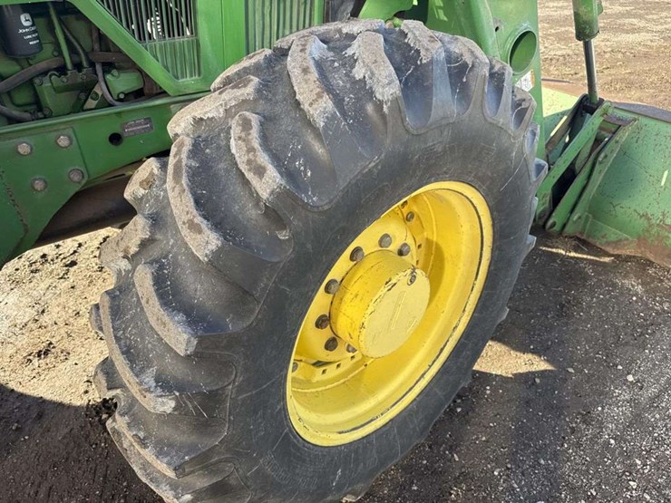 john-deere-7610-image-17
