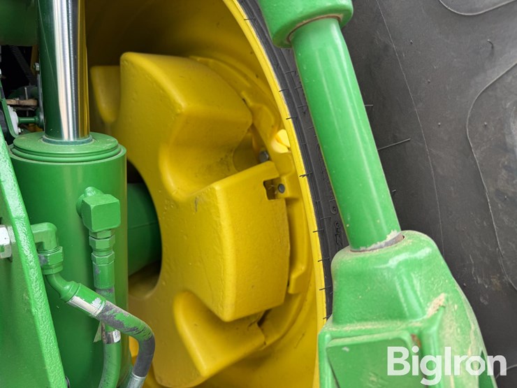 2013-john-deere-8310r-image-13