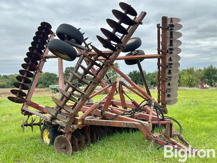 international-490-image-3