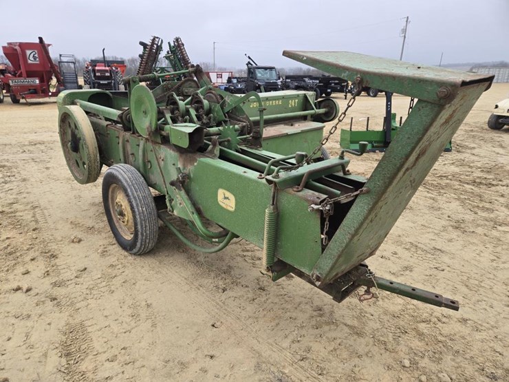 john-deere-24t-image-7