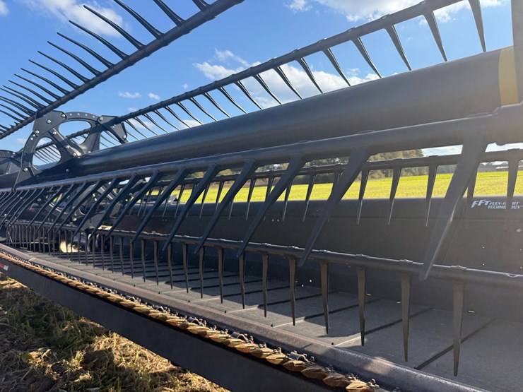 2014-macdon-40-foot-flex-draper-head----header-cart-not-included-image-25