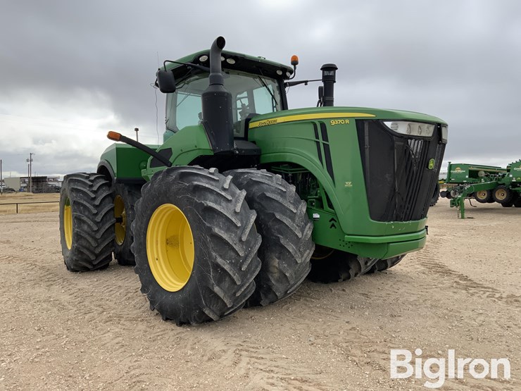 2015-john-deere-9370r-image-3