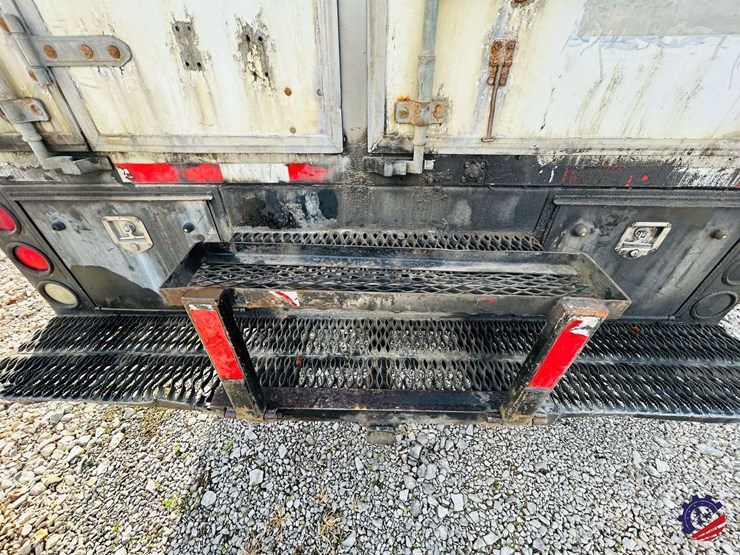 2007-peterbilt-340-image-52