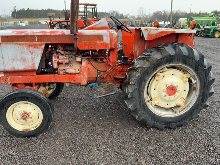 #3059-•-allis-chalmers-tractor-image-13