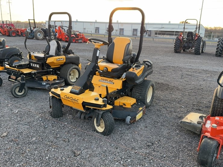 #3095-•-2015-cub-cadet-tank-sz-zero-turn-lawn-mower-image-1
